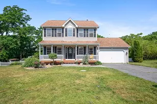 15 Dolphin Cir, Somerset, MA 02726 - Photo 1