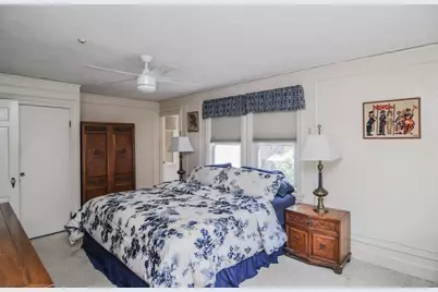 291 Russett Rd, Brookline, MA 02467 - Photo 13