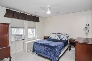 291 Russett Rd, Brookline, MA 02467 - Photo 15
