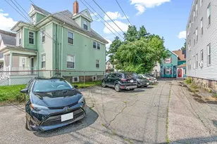 22 Auburn St, Malden, MA 02148 - Photo 5