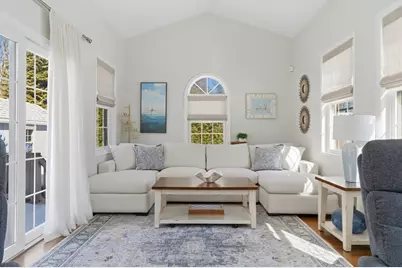 73 Congdon St, Narragansett, RI 02882 - Photo 13