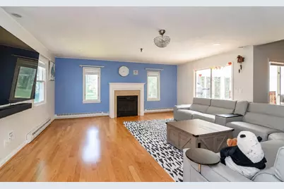 10 Curtis Rd, Natick, MA 01760 - Photo 9