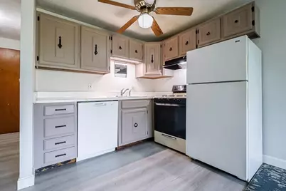 7 Karen Cir #4, Billerica, MA 01821 - Photo 9