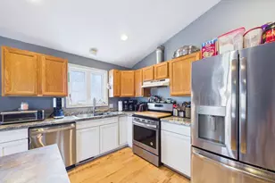 212 Haffards St, Fall River, MA 02723 - Photo 5