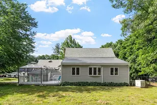 15 Alderbrook Rd, Andover, MA 01810 - Photo 3