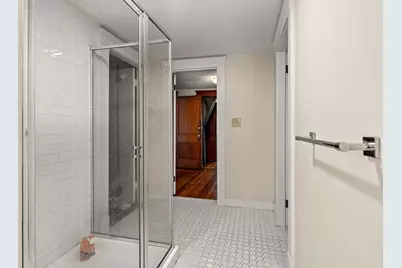 7 Pierce Ave #4, Beverly, MA 01915 - Photo 11