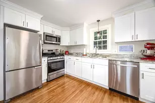 514 Oak St, Franklin, MA 02038 - Photo 5