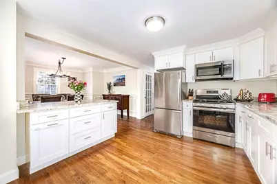 514 Oak St, Franklin, MA 02038 - Photo 3