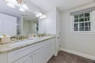 514 Oak St, Franklin, MA 02038 - Photo 15