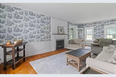 306 Pleasant St, Leicester, MA 01524 - Photo 9