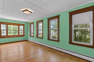 306 Pleasant St, Leicester, MA 01524 - Photo 13