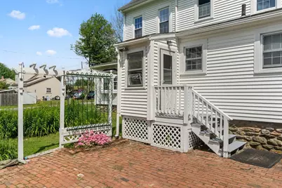 306 Pleasant St, Leicester, MA 01524 - Photo 31