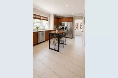 62 Freeman #2, Arlington, MA 02474 - Photo 5