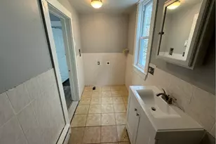 35 High St, Haverhill, MA 01832 - Photo 17