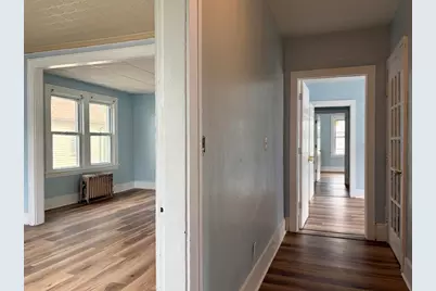 15 Groveland St #2nd fl, Springfield, MA 01108 - Photo 3