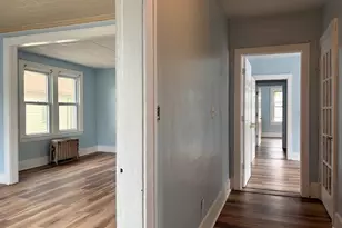 15 Groveland St, Springfield, MA 01108 - Photo 3