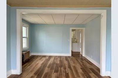 15 Groveland St #2nd fl, Springfield, MA 01108 - Photo 5