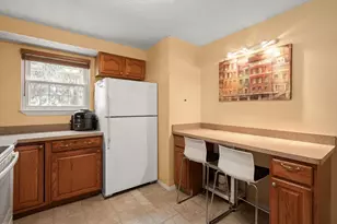 180 Main St, Bridgewater, MA 02324 - Photo 7