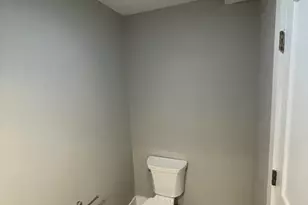 2 Humboldt Pl, Boston, MA 02127 - Photo 9