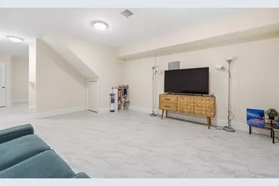 77 North St #77, Somerville, MA 02144 - Photo 15