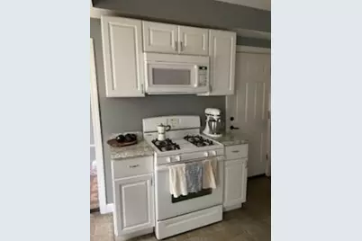 138 Vernal St #2L, Everett, MA 02149 - Photo 9