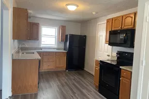 46 Lowell St, Peabody, MA 01960 - Photo 3