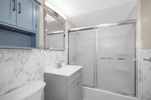 A4 Colonial Dr, Andover, MA 01810 - Photo 15