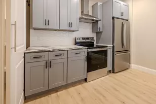 340 Main St, Melrose, MA 02176 - Photo 9