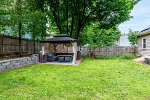 547 Elm St, Fitchburg, MA 01420 - Photo 31