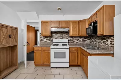 350 S Broadway, Lawrence, MA 01843 - Photo 9
