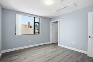 632 Centre St, Boston, MA 02139 - Photo 9