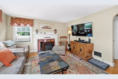 111 Warren St, Waltham, MA 02453 - Photo 9