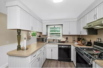 111 Warren St, Waltham, MA 02453 - Photo 21