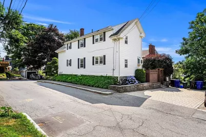 10 Highland Terrace, Marblehead, MA 01945 - Photo 3