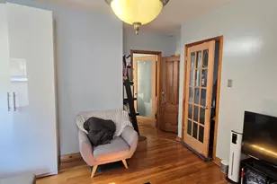 28 Bardwell St, Boston, MA 02130 - Photo 19