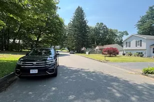 25 Amos Dr, Springfield, MA 01118 - Photo 5