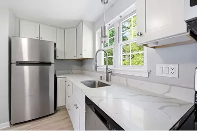 8 Maple Crest Cir #C, Holyoke, MA 01040 - Photo 13
