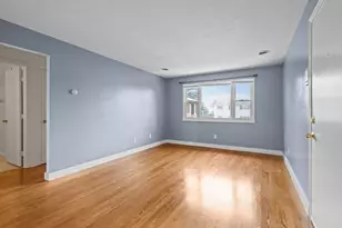 135 Vale St, Fall River, MA 02724 - Photo 3