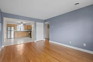 135 Vale St, Fall River, MA 02724 - Photo 7