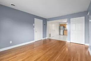 135 Vale St, Fall River, MA 02724 - Photo 5