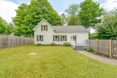 11 Province St, Pepperell, MA 01463 - Photo 1