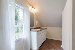 11 Province St, Pepperell, MA 01463 - Photo 21