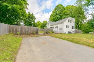 11 Province St, Pepperell, MA 01463 - Photo 27