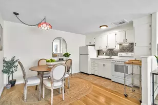 197 Kent St, Brookline, MA 02446 - Photo 5