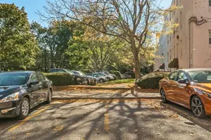 197 Kent St, Brookline, MA 02446 - Photo 17