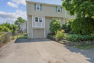 12 Pearl St, Randolph, MA 02368 - Photo 1