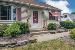 7 Darby Dr, Westfield, MA 01085 - Photo 5