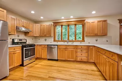 2 Eastwood Dr, Southampton, MA 01073 - Photo 13