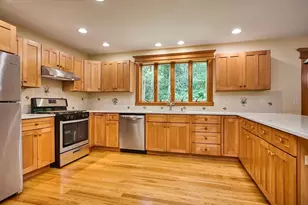 2 Eastwood Dr, Southampton, MA 01073 - Photo 13