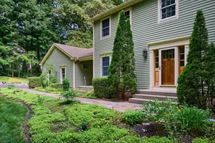 2 Eastwood Dr, Southampton, MA 01073 - Photo 35